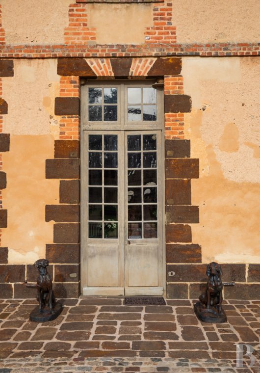 En Eure-et-Loire, à l’ouest de Chartres, un château du 17e dans un parc de 140 ha traversé par l’Eure - photo  n°35